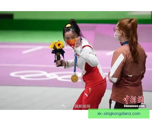 最后一圈逆袭夺亚洲首金震全场 最后一圈逆袭夺亚洲首金震全场